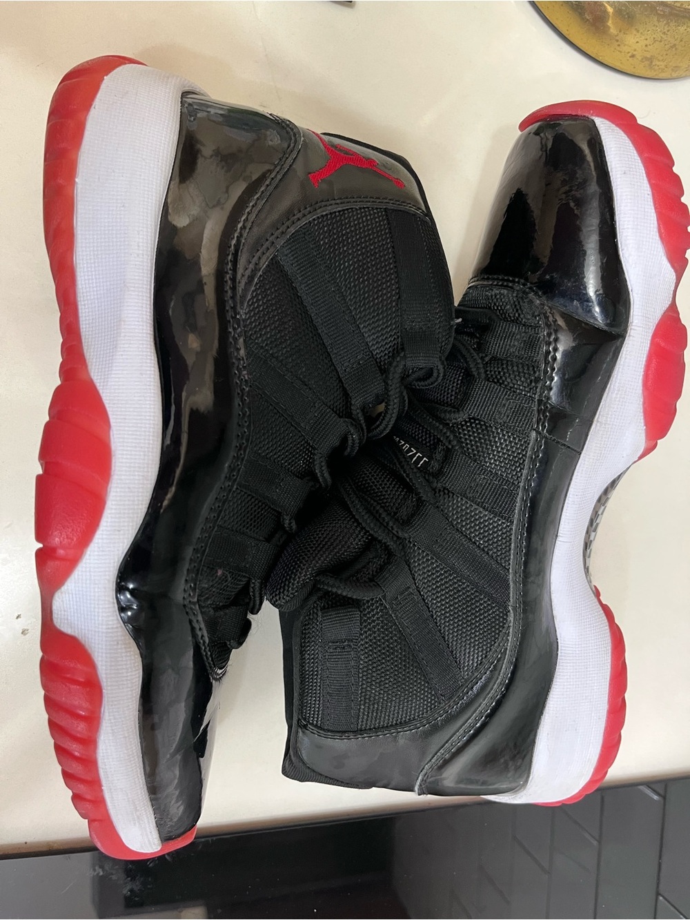 Air Jordan 11 Retro Bred 2019 Men’s Sneakers Size 8.5 US